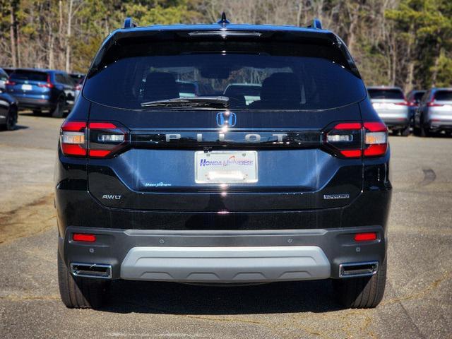 new 2025 Honda Pilot car, priced at $52,995
