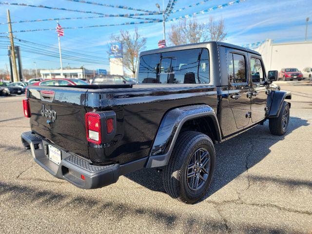 used 2024 Jeep Gladiator car, priced at $31,332