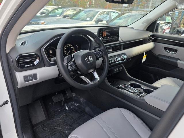 new 2025 Honda Pilot car, priced at $53,450