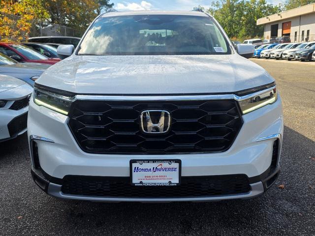 new 2025 Honda Pilot car, priced at $53,450