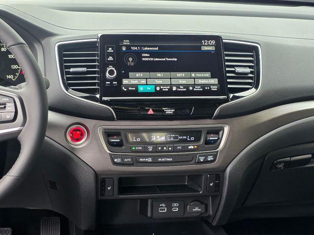 new 2025 Honda Ridgeline car, priced at $44,430