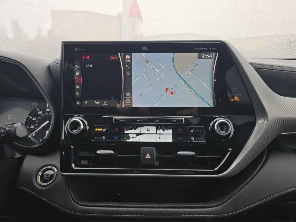 used 2020 Toyota Highlander car, priced at $31,995