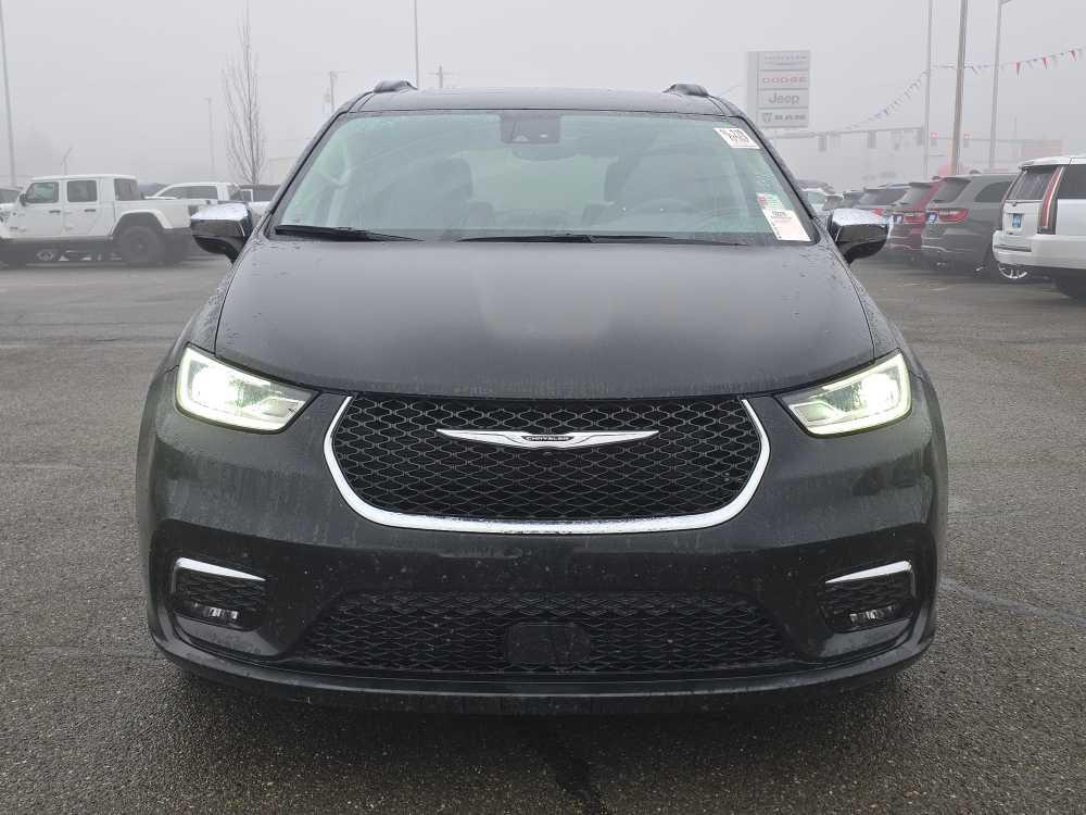 used 2023 Chrysler Pacifica car, priced at $25,995