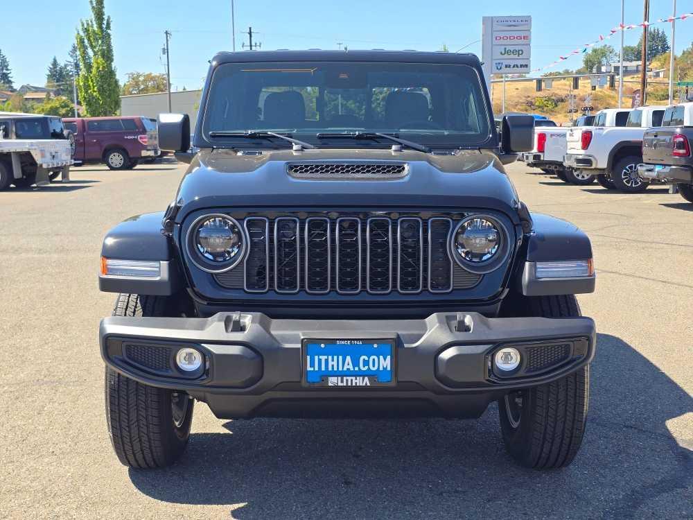 new 2025 Jeep Gladiator car, priced at $44,245