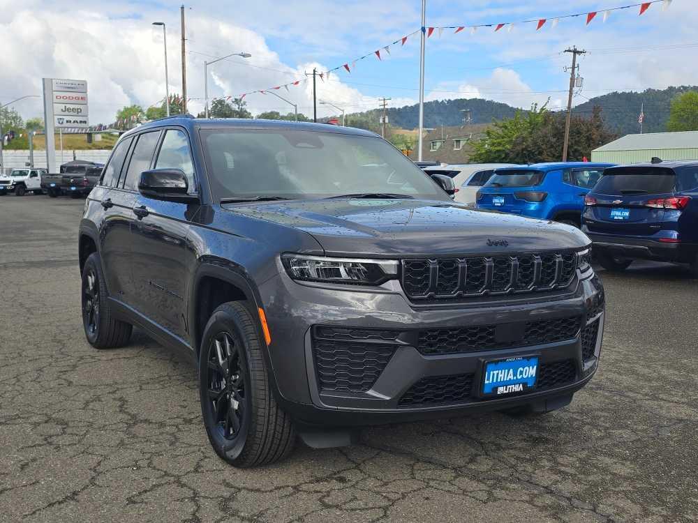 new 2026 Jeep Grand Cherokee car, priced at $40,995