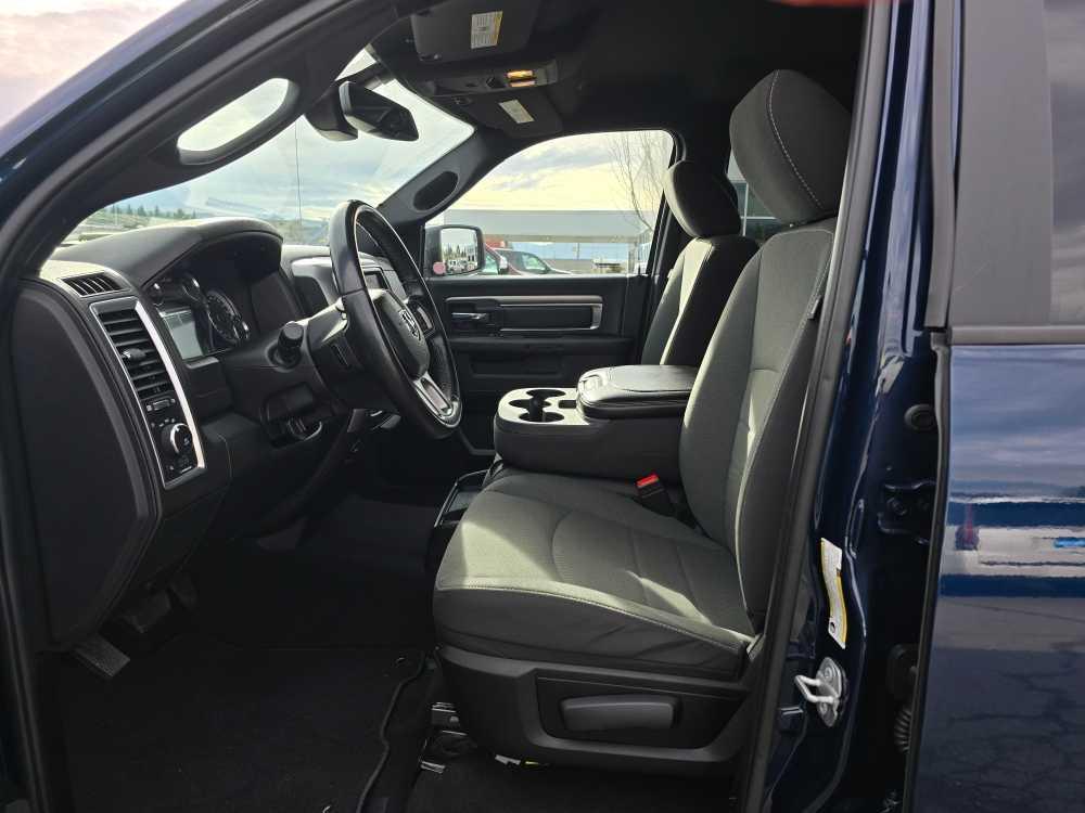 used 2022 Ram 1500 Classic car, priced at $35,495