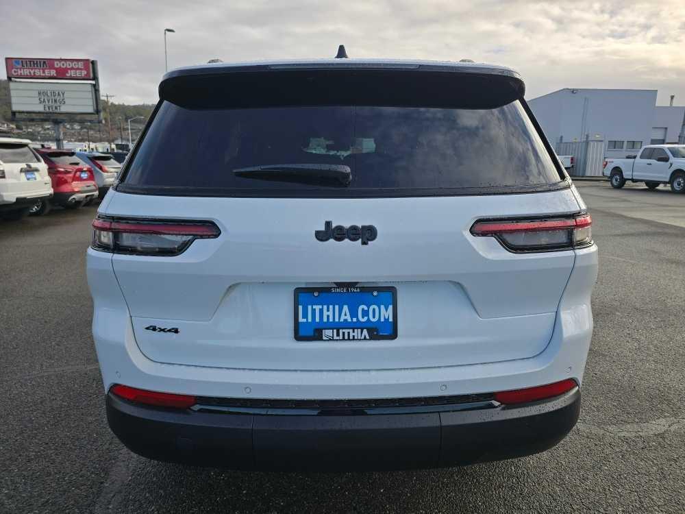 new 2025 Jeep Grand Cherokee L car, priced at $41,995