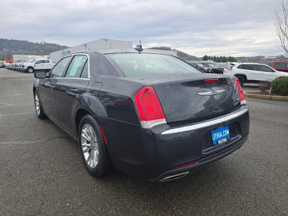 used 2019 Chrysler 300 car, priced at $13,495