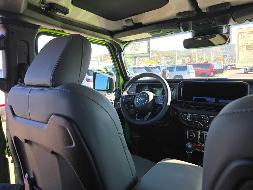 new 2025 Jeep Gladiator car, priced at $50,995
