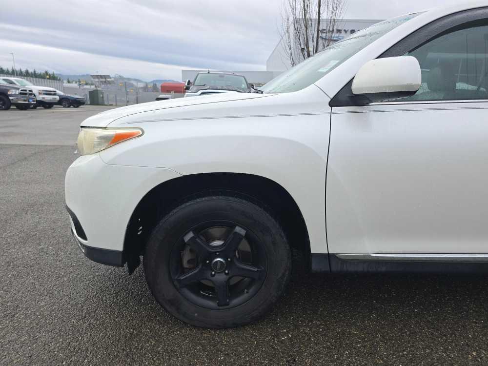 used 2011 Toyota Highlander car, priced at $9,995