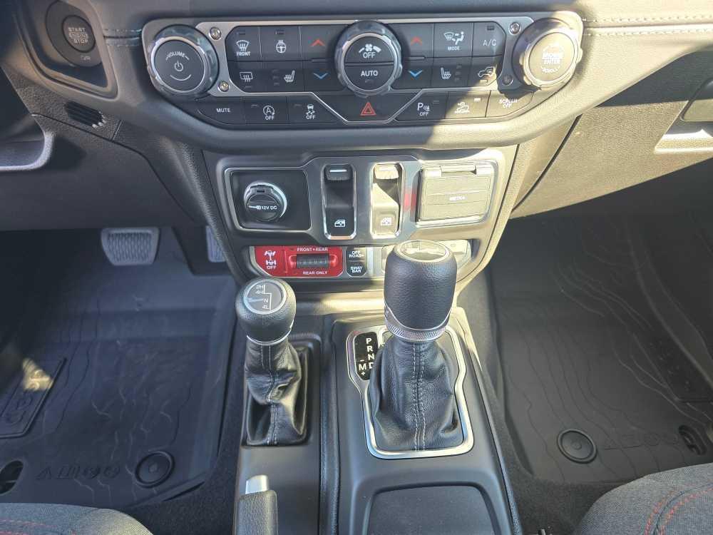 new 2025 Jeep Wrangler car, priced at $47,495