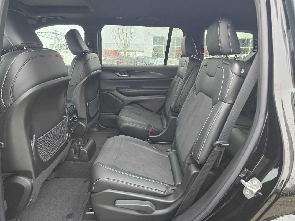 new 2025 Jeep Grand Cherokee L car, priced at $42,495