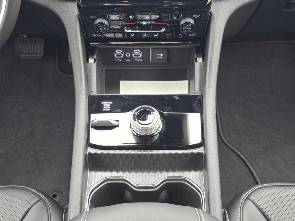 new 2025 Jeep Grand Cherokee L car, priced at $51,995