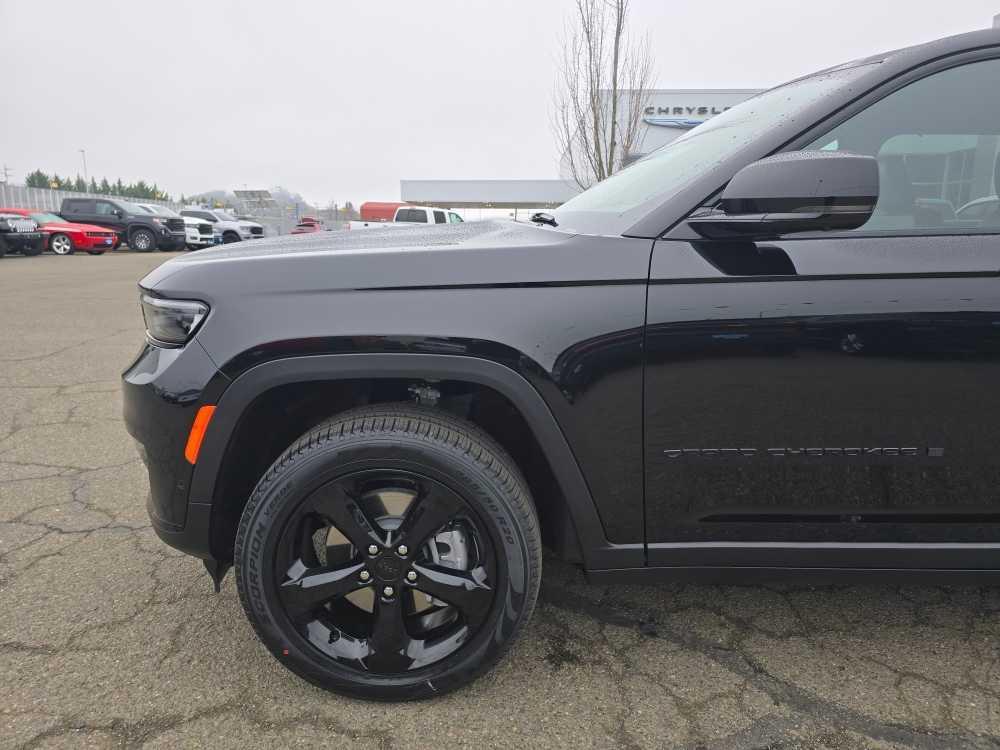 new 2025 Jeep Grand Cherokee L car, priced at $51,995