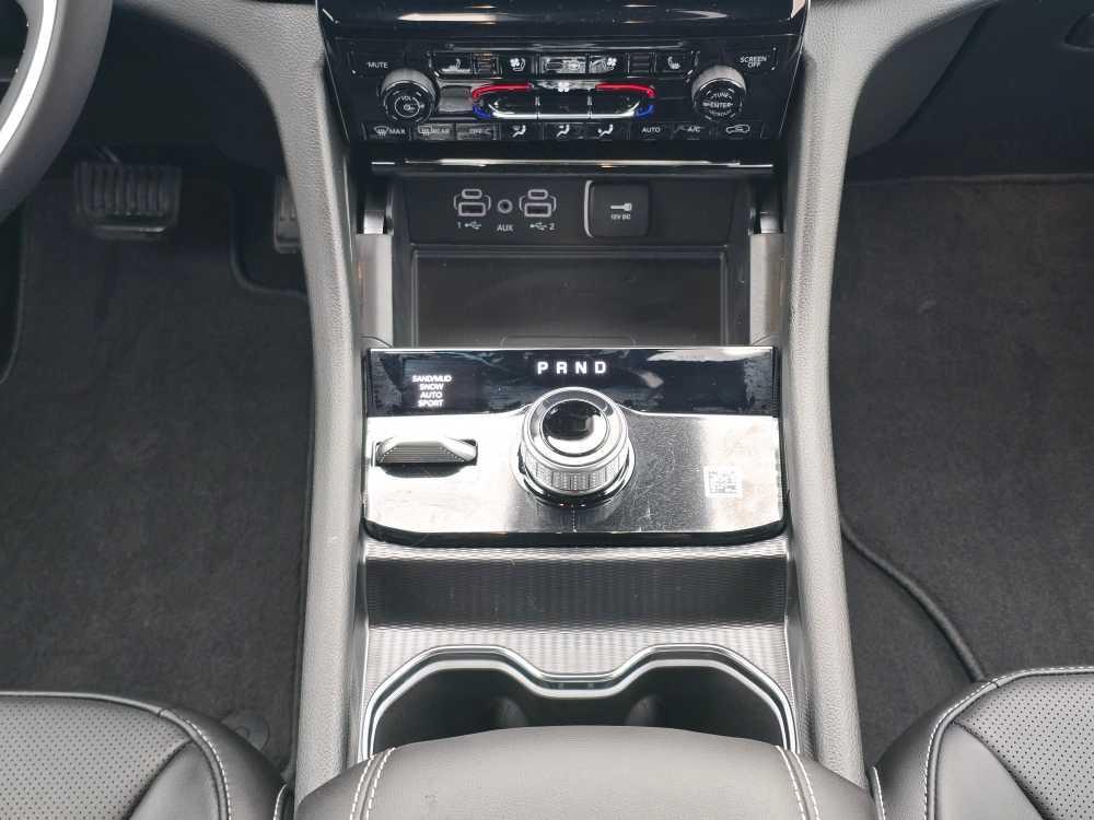 new 2025 Jeep Grand Cherokee L car, priced at $50,995