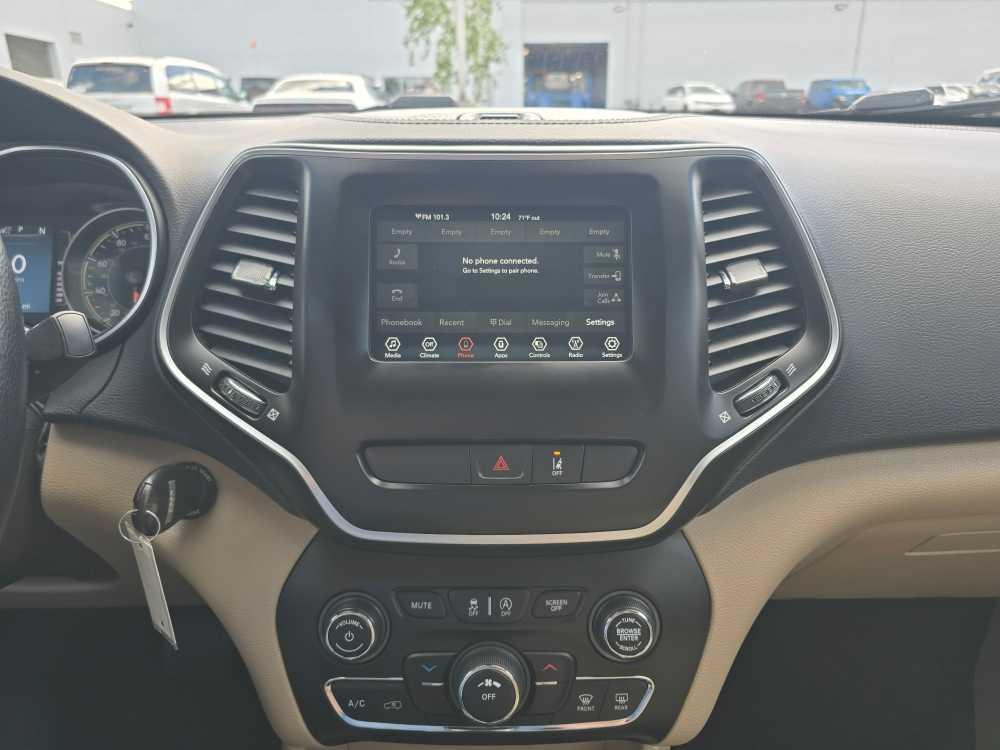 used 2021 Jeep Cherokee car, priced at $16,995