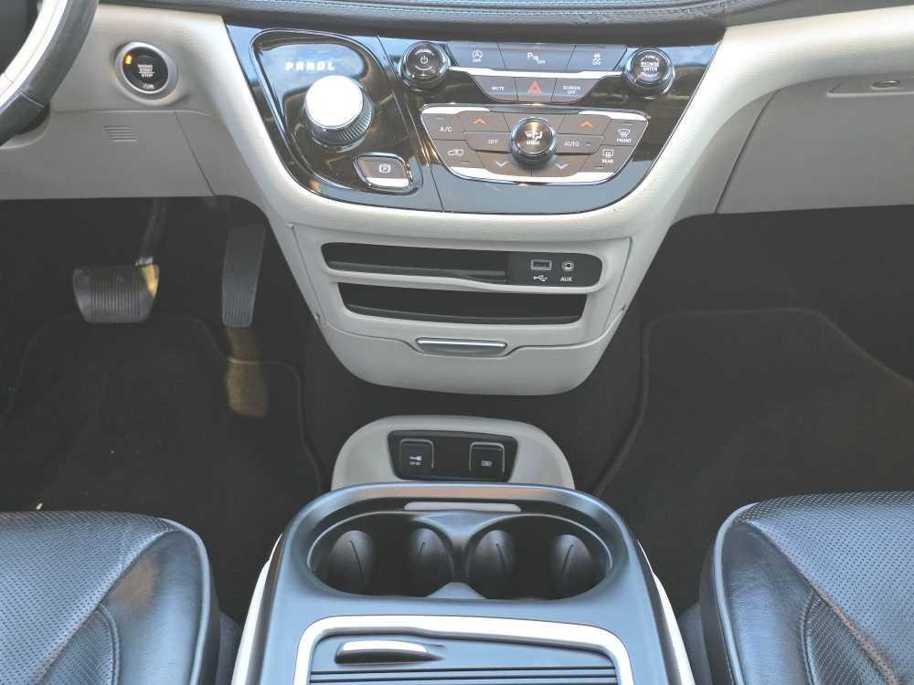 used 2020 Chrysler Pacifica car, priced at $25,495