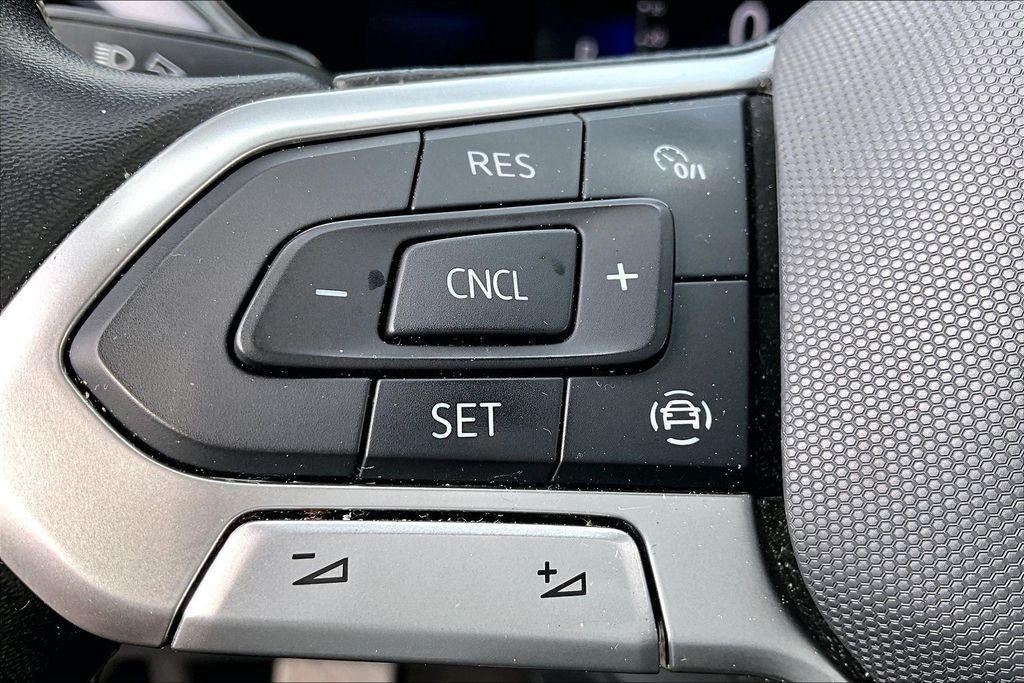 used 2022 Volkswagen Taos car, priced at $17,095