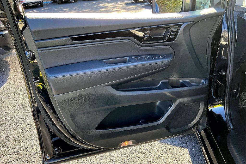 used 2024 Honda Odyssey car, priced at $33,934