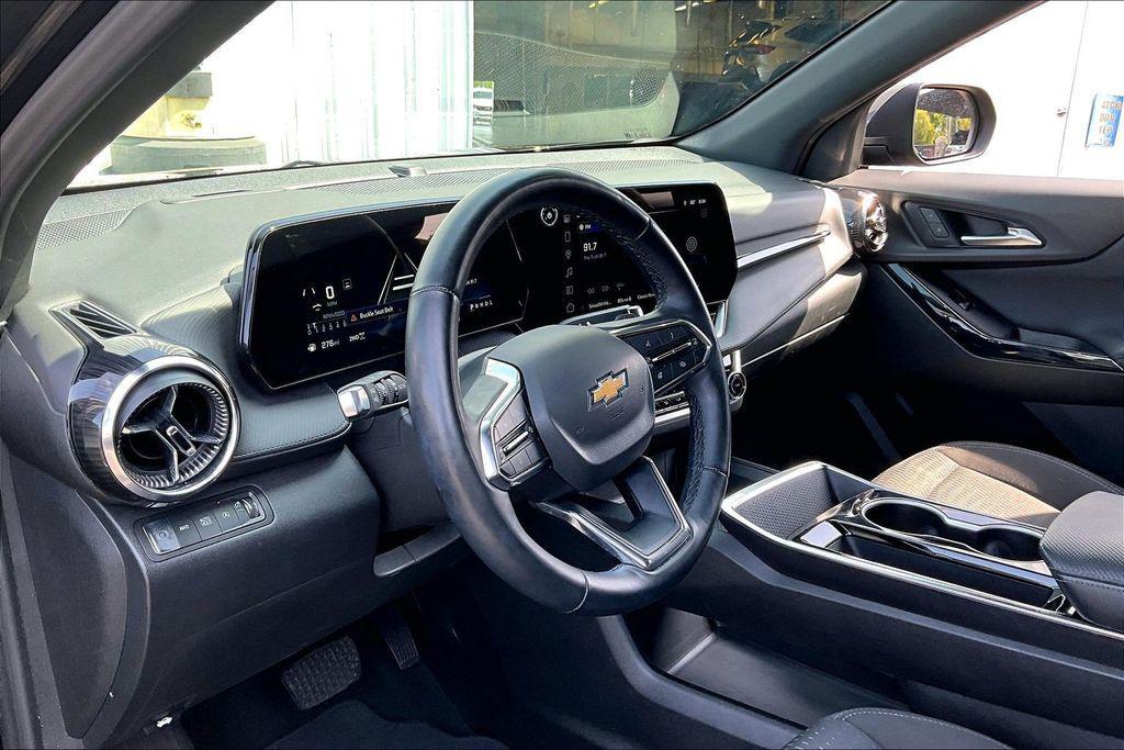 used 2025 Chevrolet Equinox car, priced at $24,533