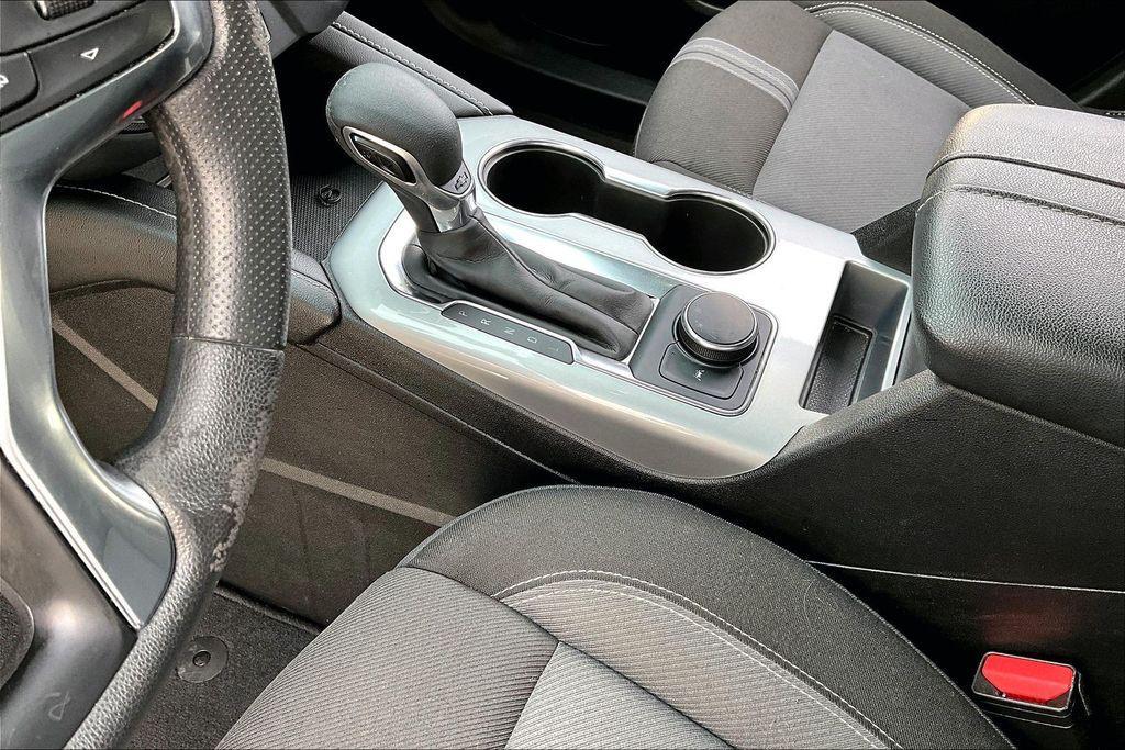 used 2025 Chevrolet Blazer car, priced at $22,994