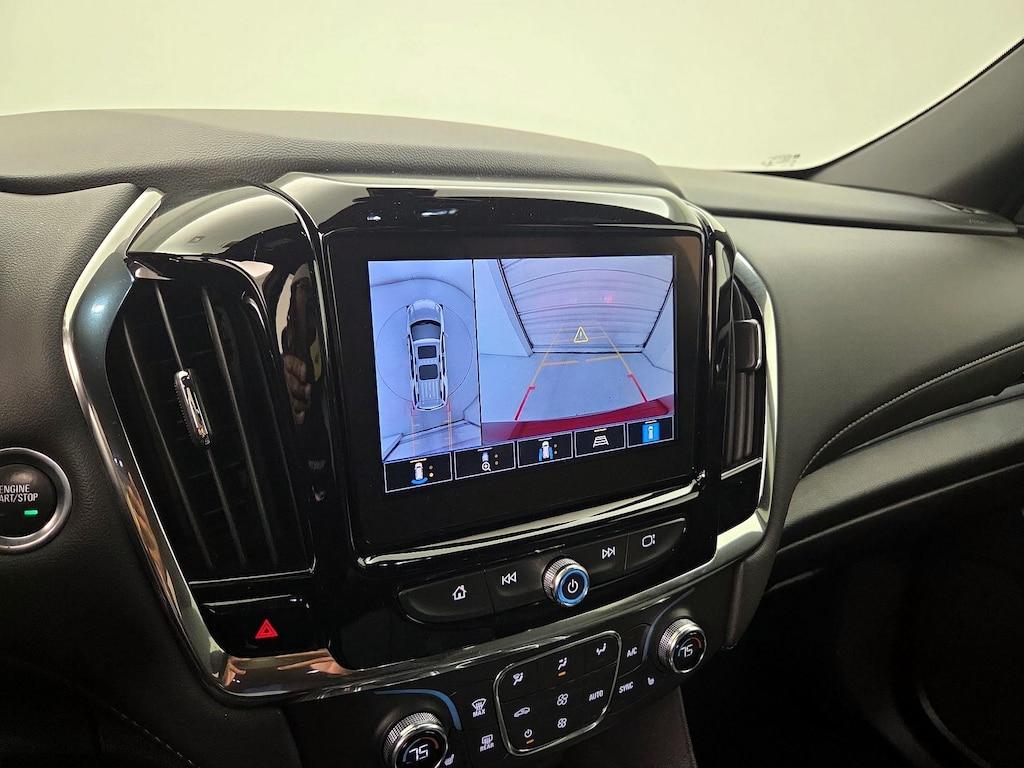 used 2023 Chevrolet Traverse car, priced at $32,998