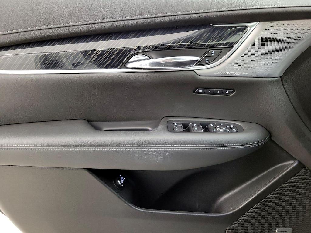 used 2020 Cadillac XT6 car, priced at $29,998