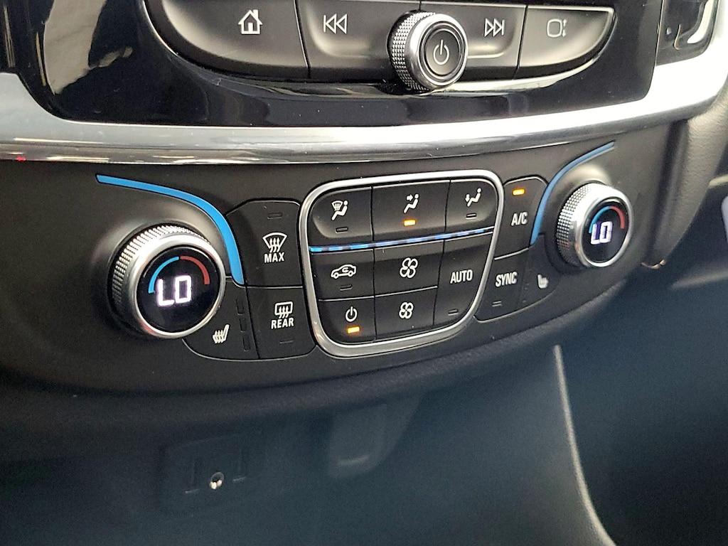 used 2020 Chevrolet Traverse car, priced at $24,998