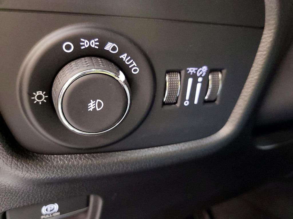 used 2024 Jeep Grand Cherokee car, priced at $40,998