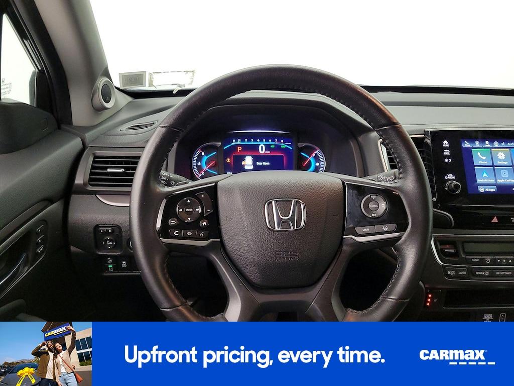 used 2022 Honda Pilot car, priced at $34,998