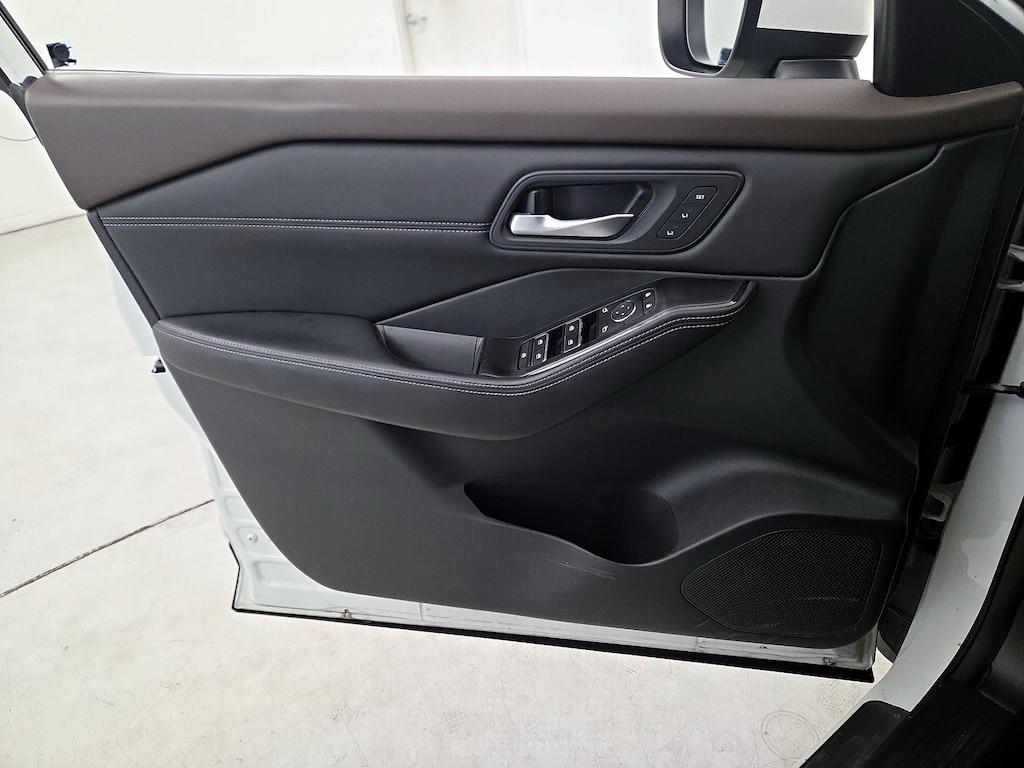 used 2023 Nissan Rogue car, priced at $25,998