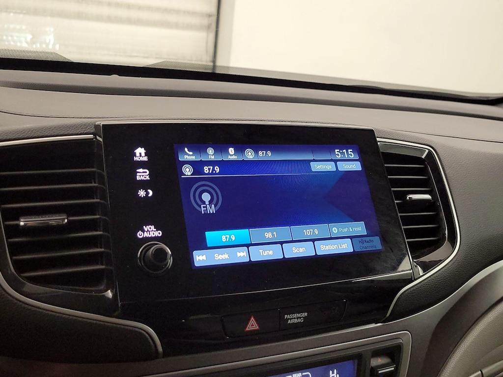 used 2022 Honda Pilot car, priced at $33,998