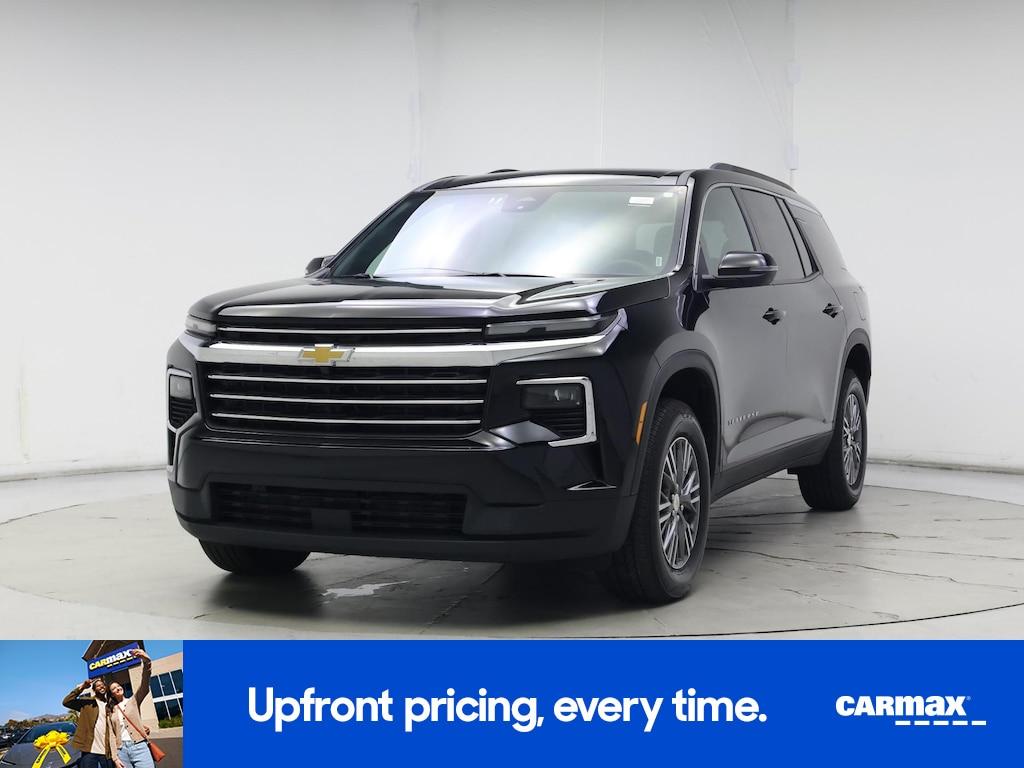 used 2025 Chevrolet Traverse car, priced at $33,998