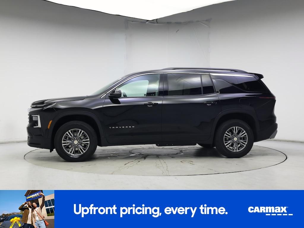 used 2025 Chevrolet Traverse car, priced at $33,998