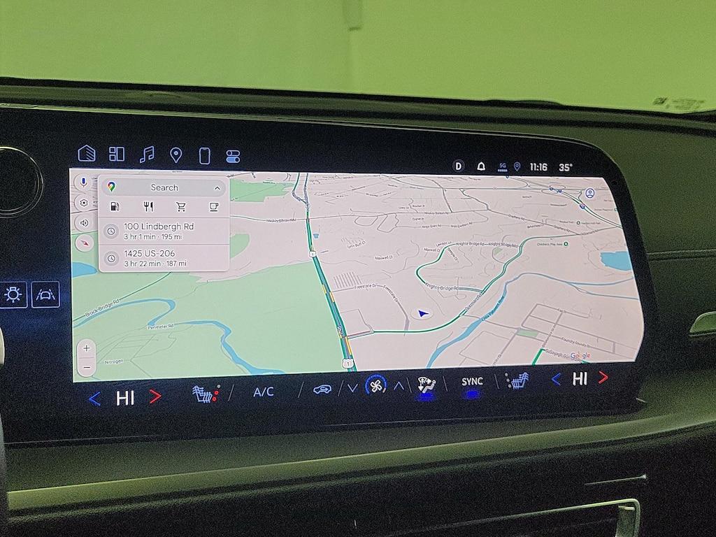 used 2025 Chevrolet Traverse car, priced at $33,998