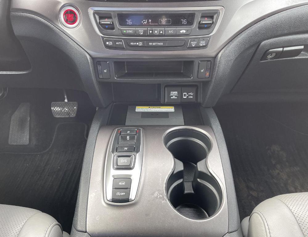 used 2023 Honda Passport car, priced at $31,222