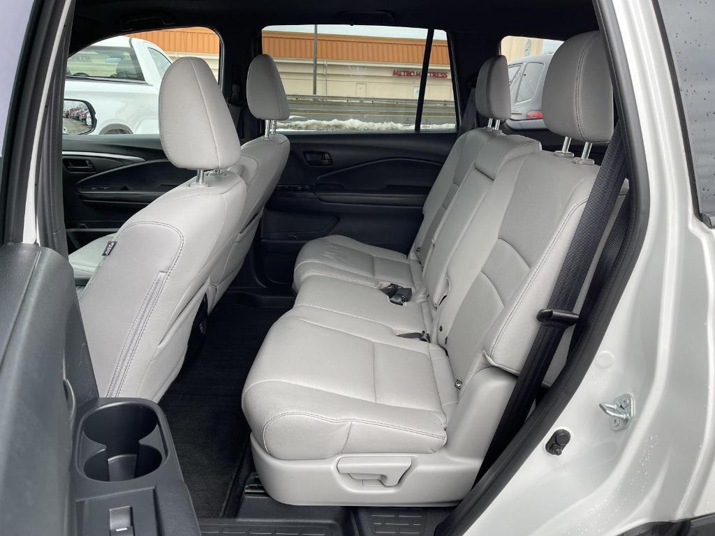 used 2023 Honda Passport car, priced at $31,222