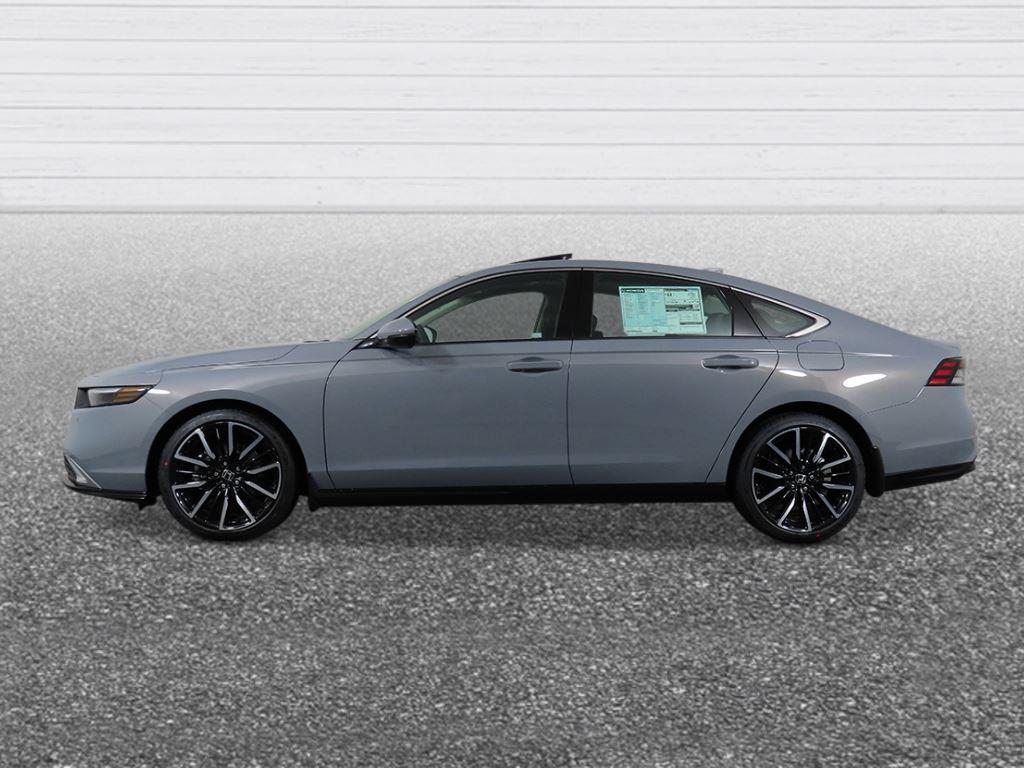 new 2026 Honda Accord Hybrid car, priced at $40,112