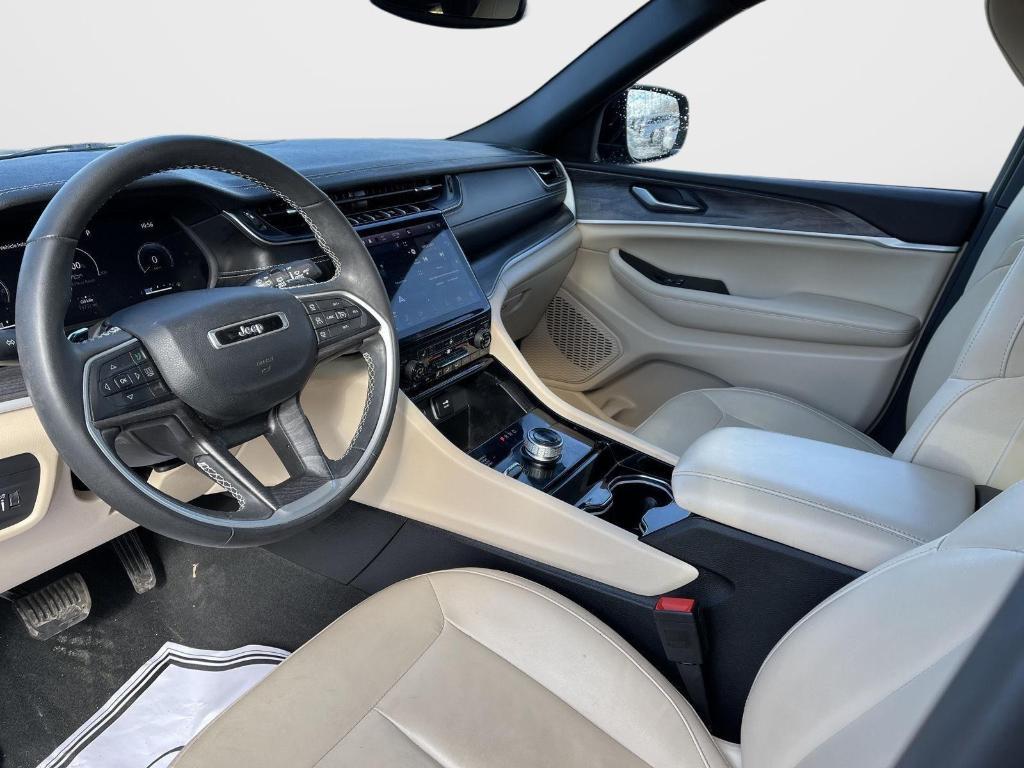 used 2023 Jeep Grand Cherokee car, priced at $33,529