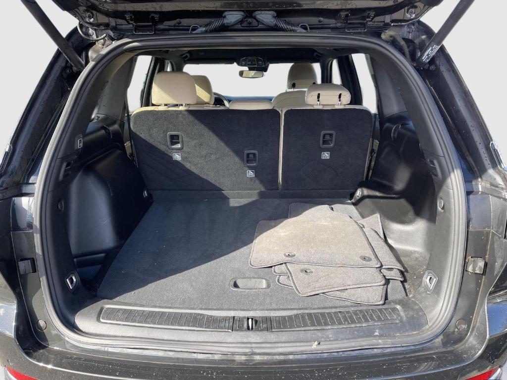 used 2023 Jeep Grand Cherokee car, priced at $33,529