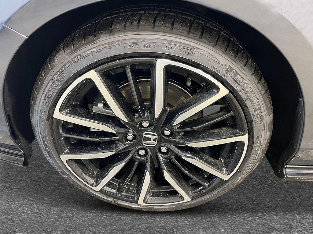 new 2026 Honda Accord Hybrid car, priced at $38,981