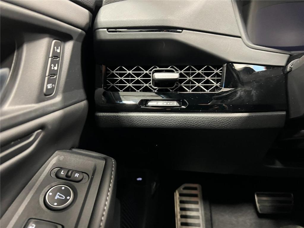 new 2025 Honda Accord Hybrid car, priced at $35,078