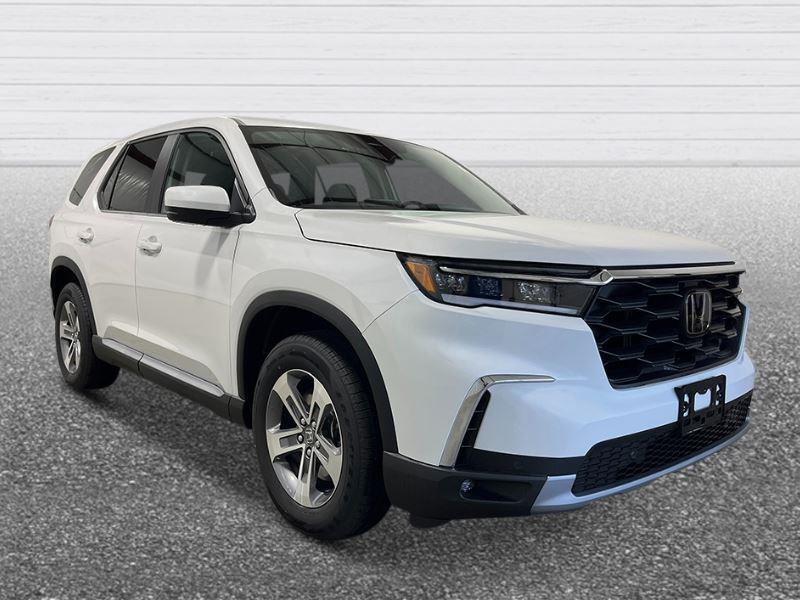 new 2025 Honda Pilot car, priced at $45,173