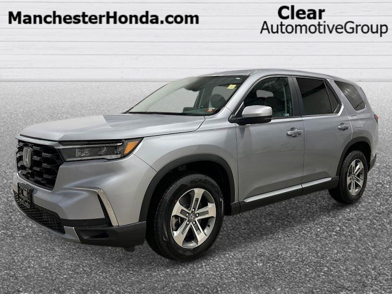 new 2025 Honda Pilot car, priced at $45,874