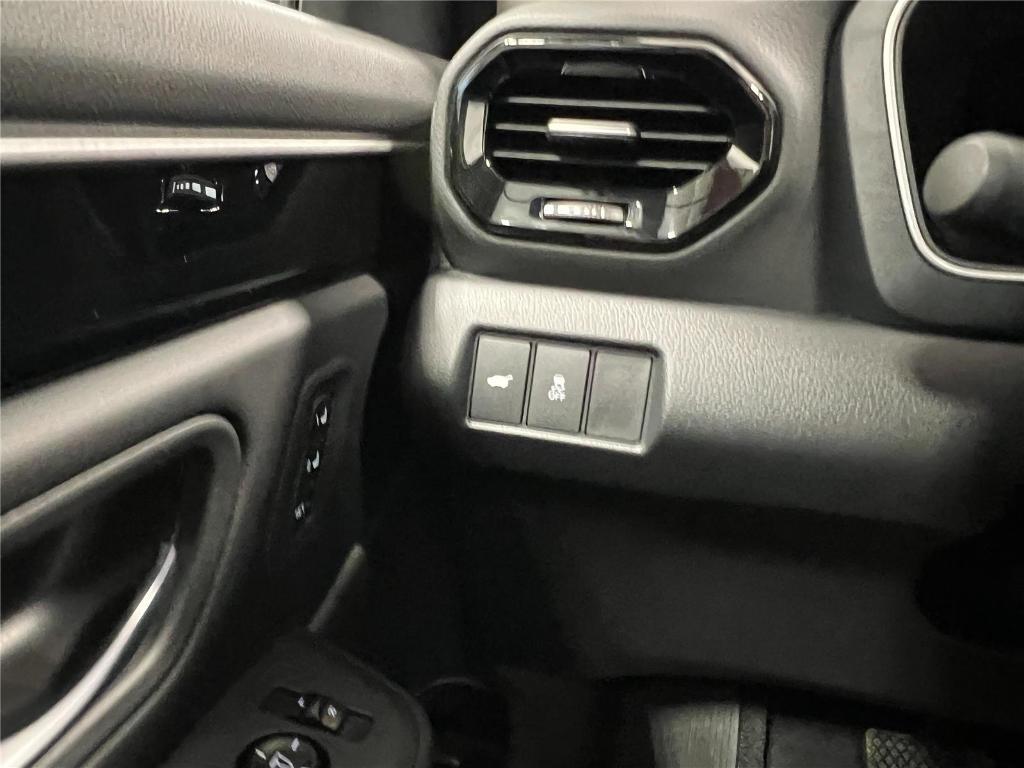 new 2025 Honda Pilot car, priced at $44,740