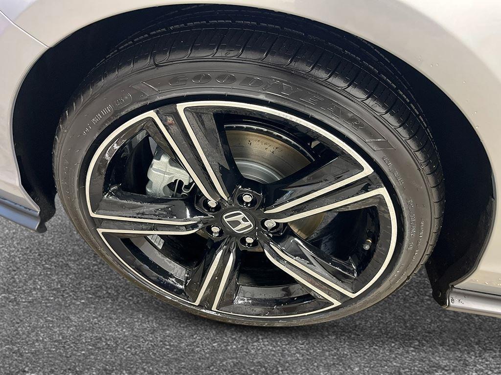 new 2026 Honda Accord Hybrid car, priced at $35,505