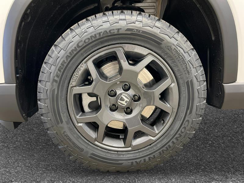 new 2025 Honda Pilot car, priced at $48,783