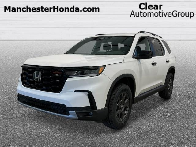 new 2025 Honda Pilot car, priced at $48,783