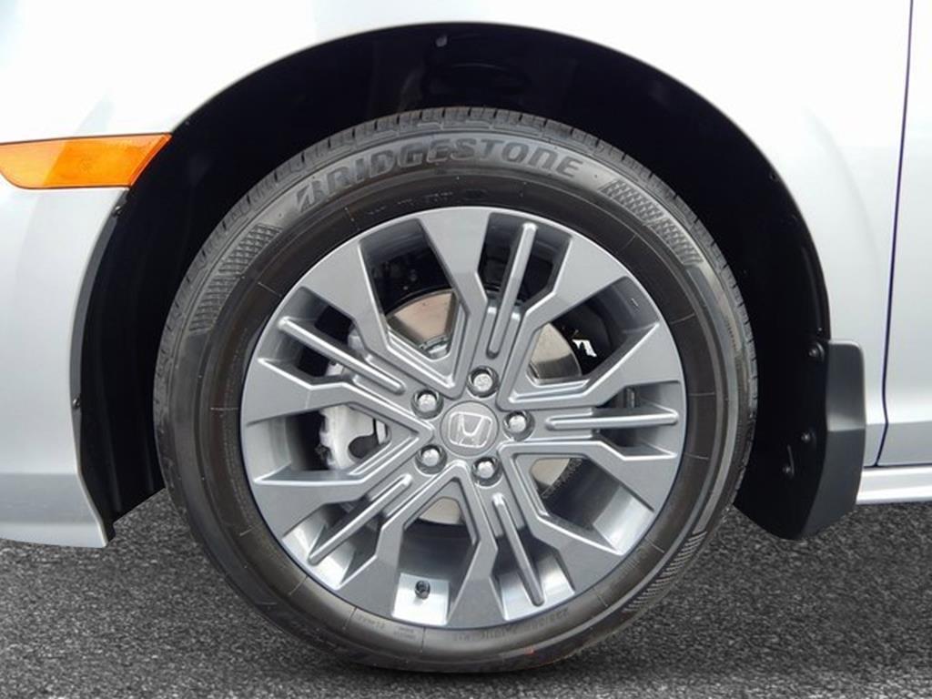 new 2026 Honda Odyssey car, priced at $47,520