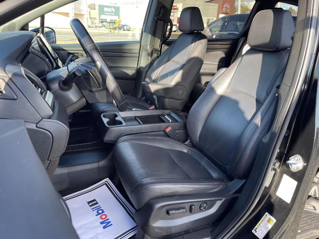 used 2024 Honda Odyssey car, priced at $30,852